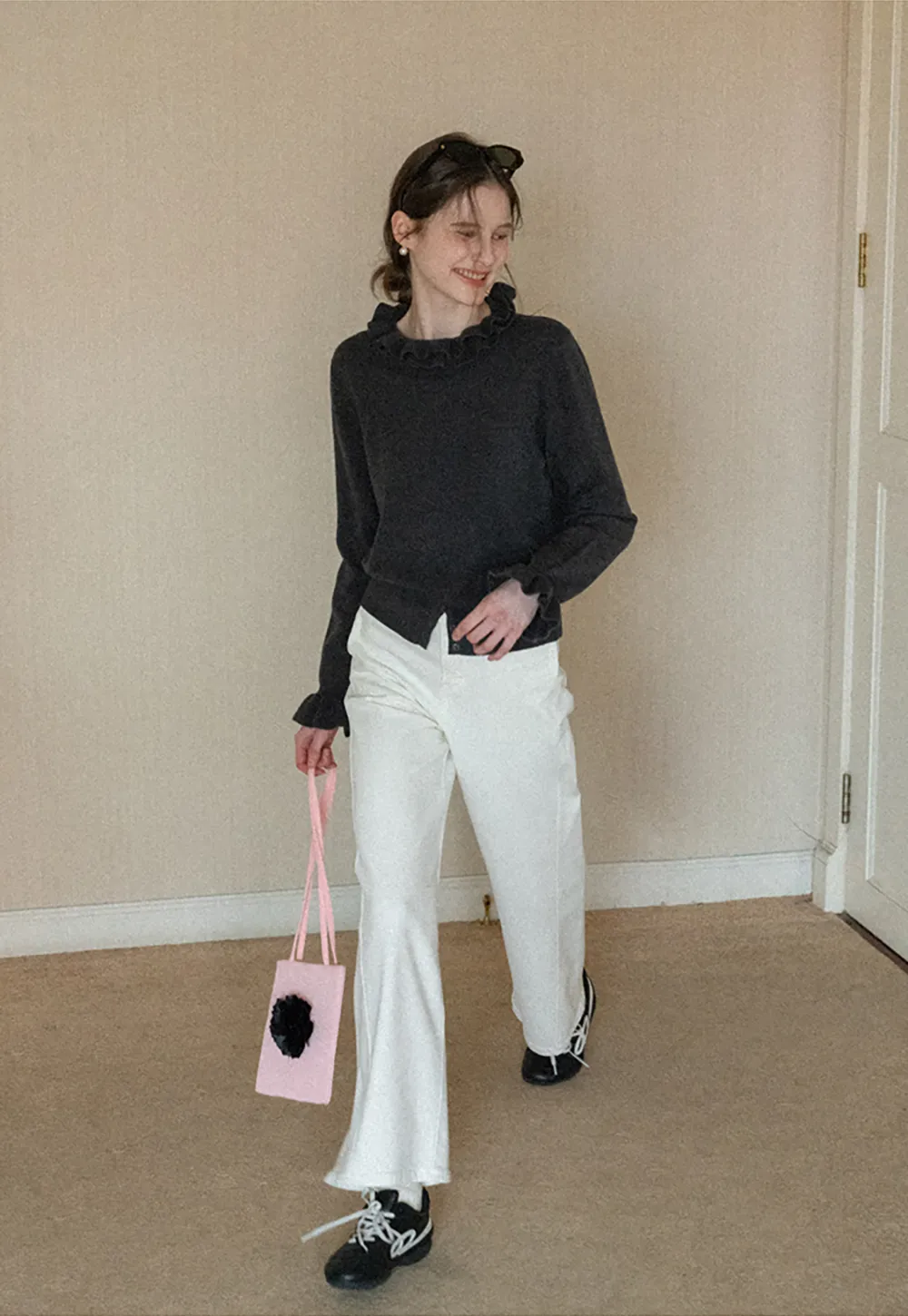 Wide leg high waist denim jeans with belt loop design