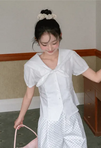Short Sleeve Shirt with Collar and Bow Detail