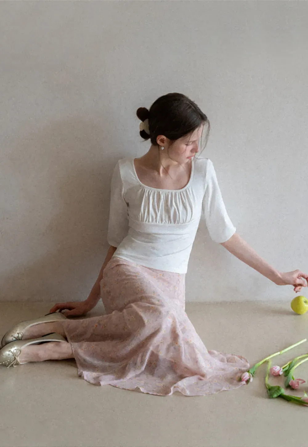 Flowy floral print midi skirt with layered hem