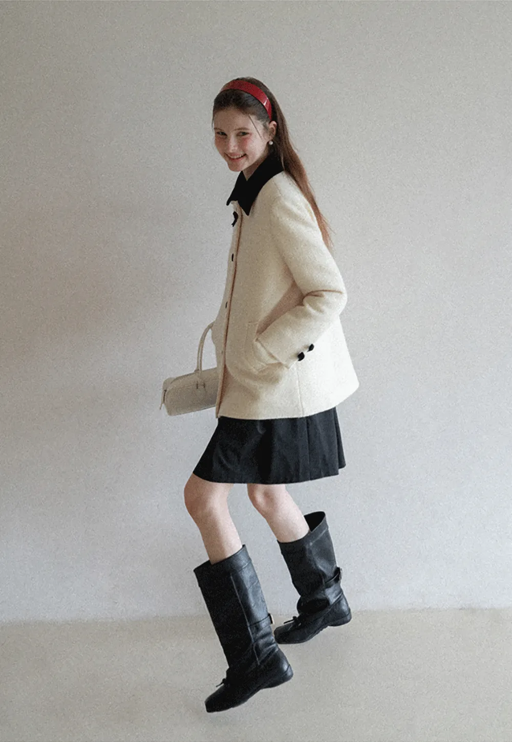 Elegant Wool Coat with Bow Detail and Contrasting Collar