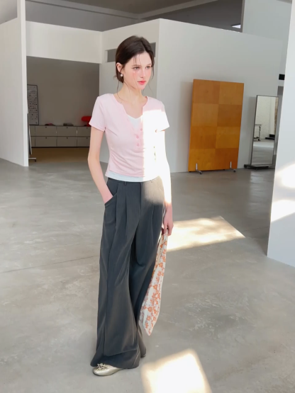 Short Sleeve T Shirt with Round Neck