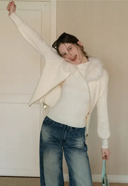 Wide leg high waist denim jeans with faded wash design