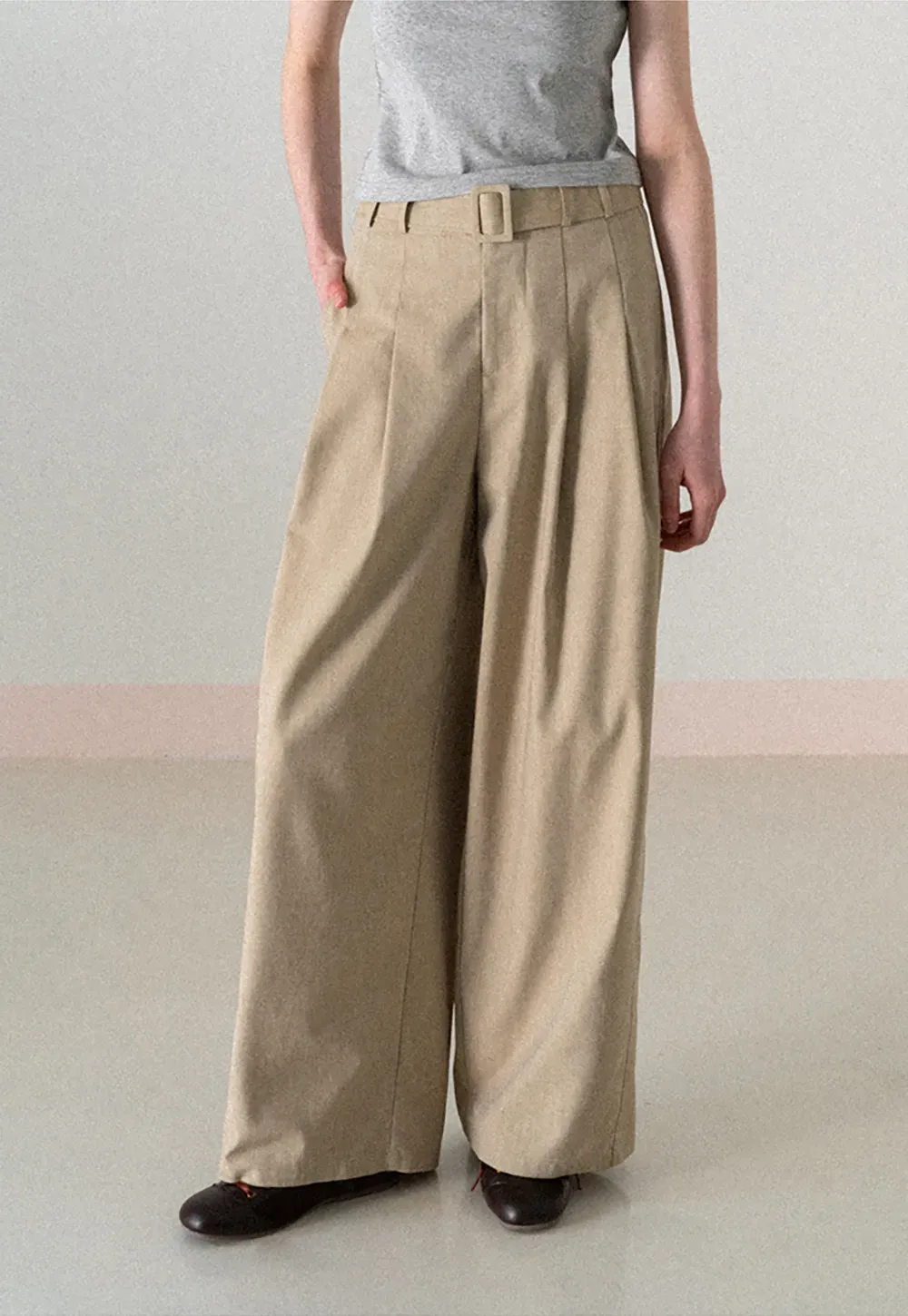 Wide Leg Pleated Casual Pants with Belt