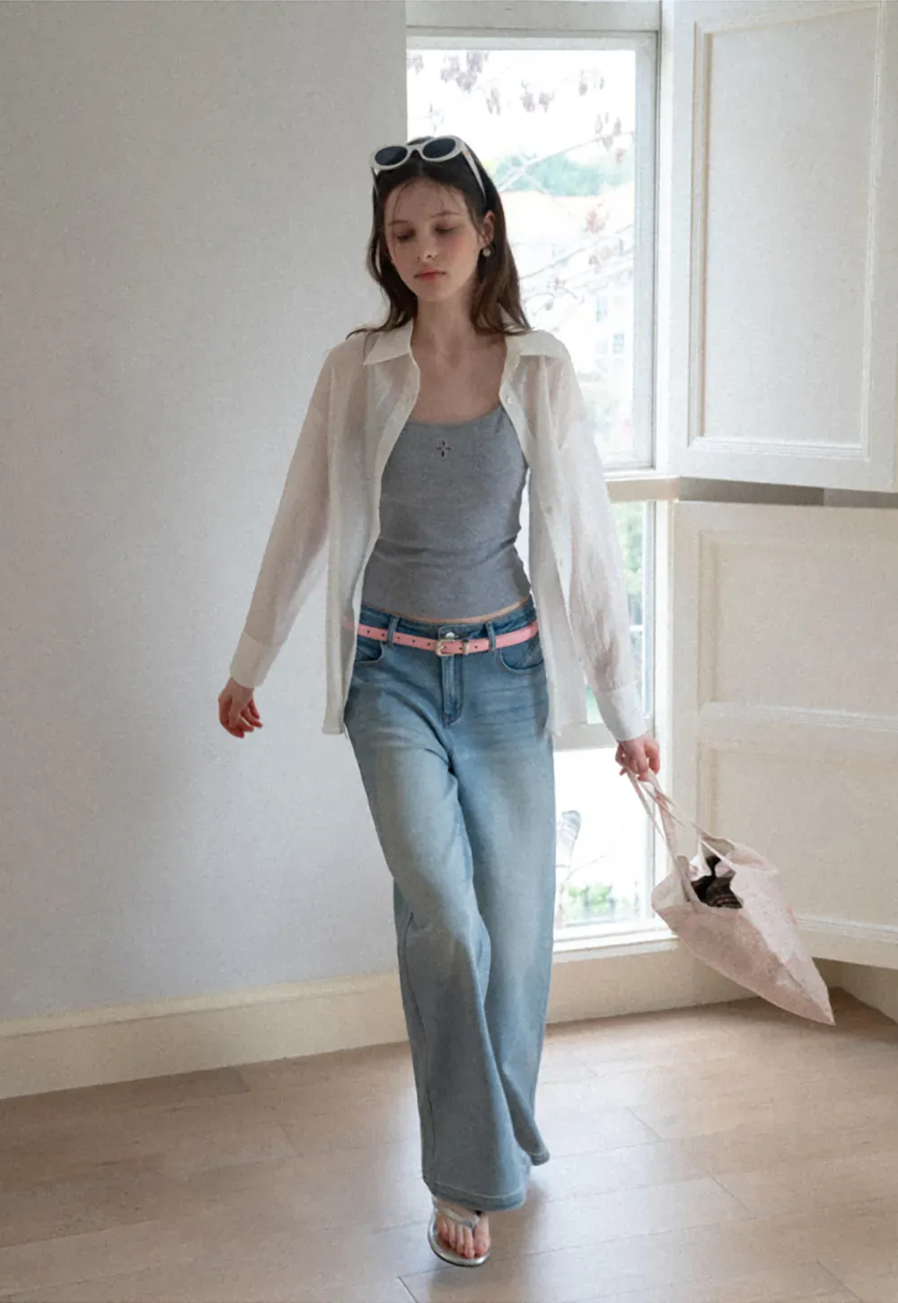 Wide leg flared denim jeans with front pockets