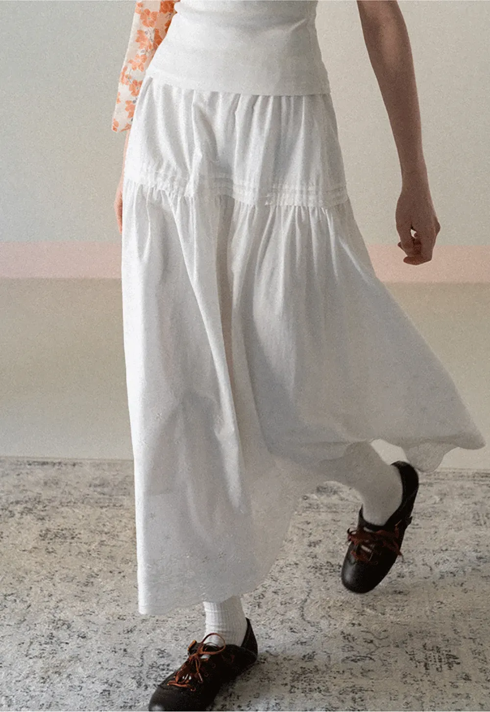 Tiered A-line Midi Skirt with Pleated Detail