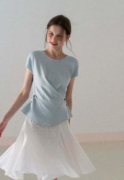 Lightweight Knit Top with Asymmetrical Hem