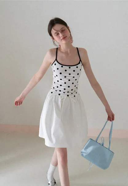 A-line skirt with drawstring waist and layered hem