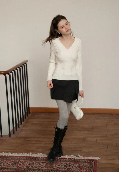 Elegant Pleated Mini Skirt with Tights and Boots Combo