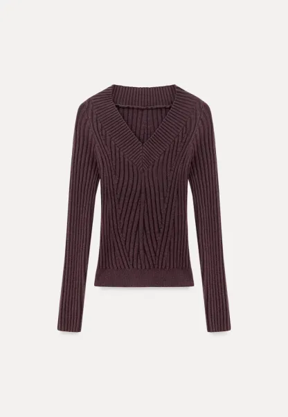Elegant Ribbed Knit Sweater with V-Neck Design