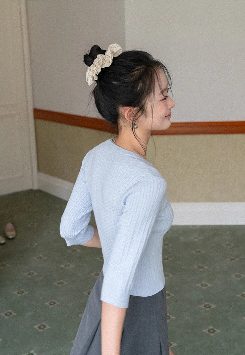 V Neck Ribbed Knit Crop Top