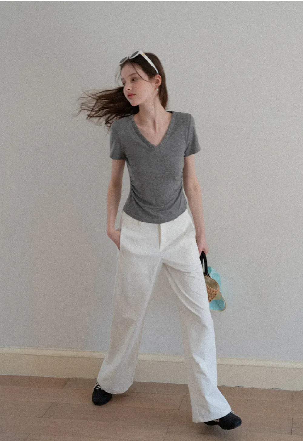 V neck short sleeve t shirt with ruffled trim