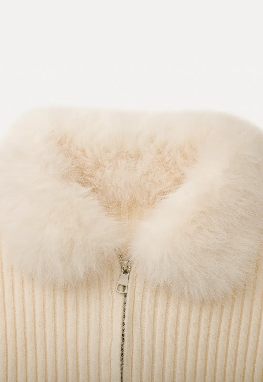 Ribbed knit sweater with fur collar detail