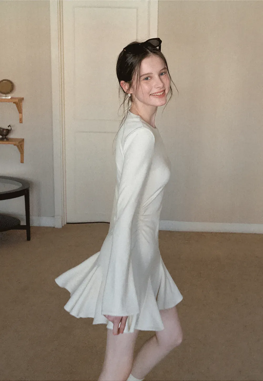 Elegant Flared Sleeve Mini Dress with Ruffle Hem