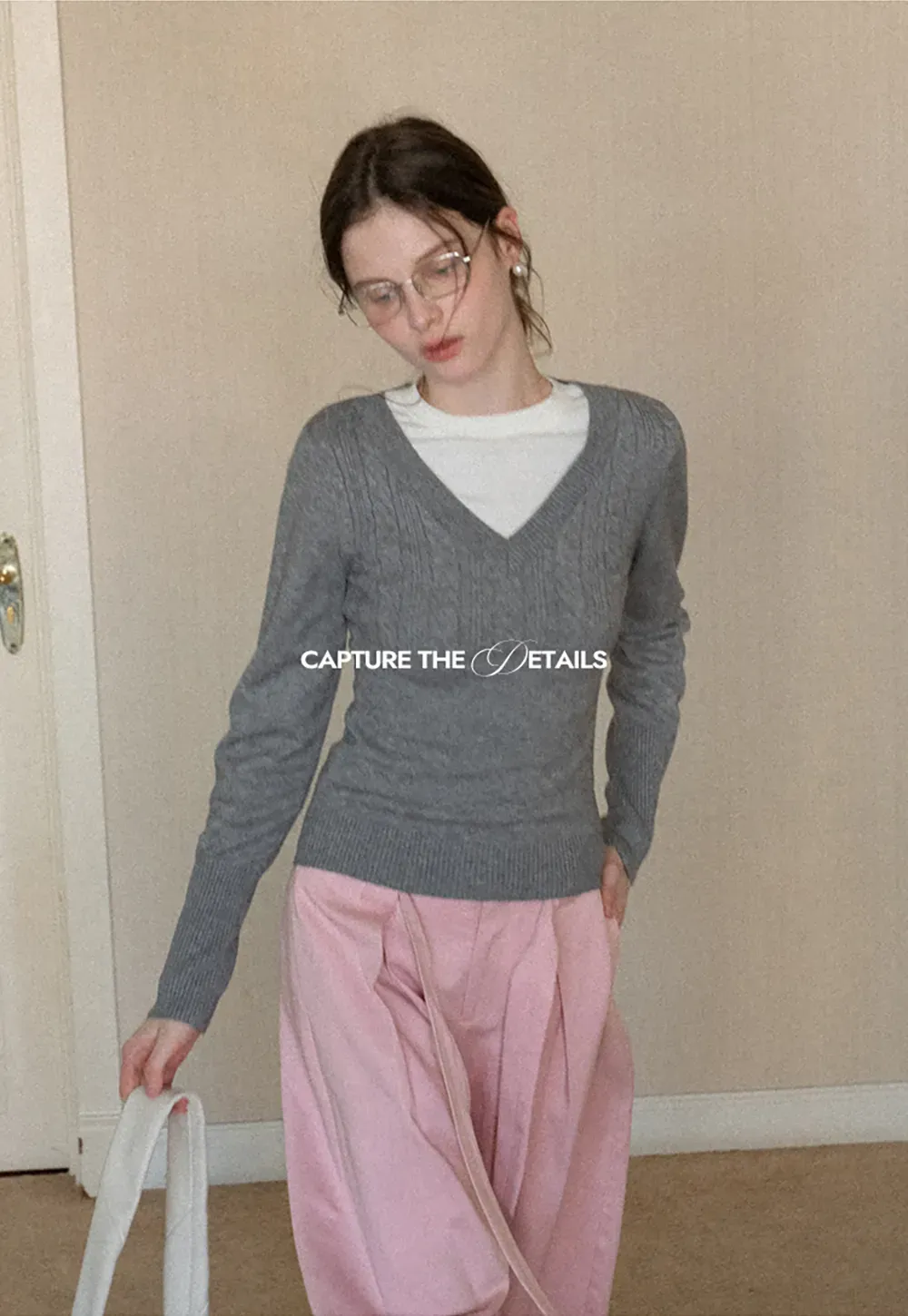 Wide leg pleated casual pants with tie waist design