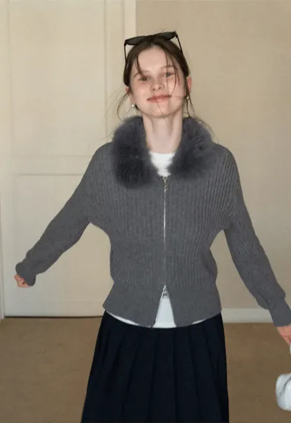 Ribbed knit sweater with fur collar detail