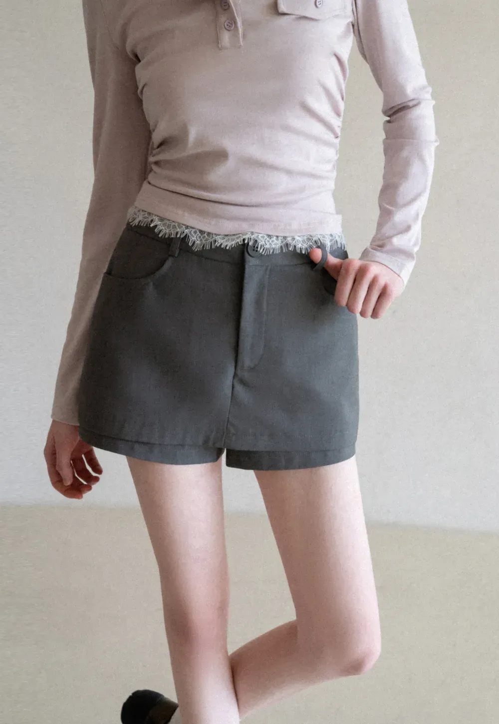 High waist tailored shorts with lace trim