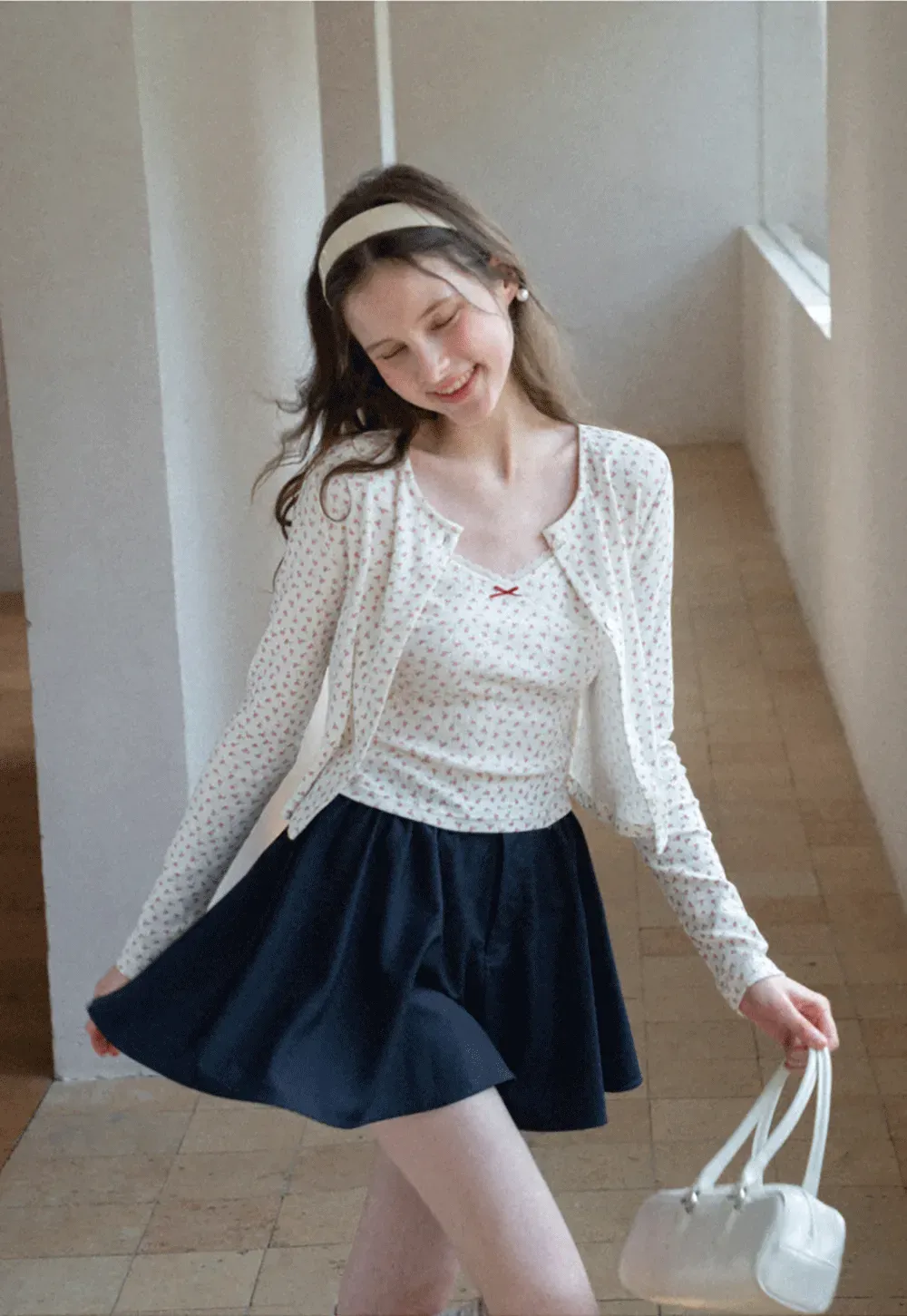 Floral Print Lace Trim V Neck Short Top