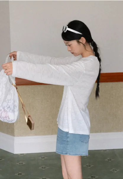 Long sleeve T shirt with starfish embroidery