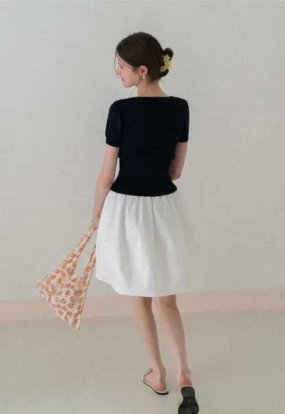 A-line skirt with drawstring waist and layered hem