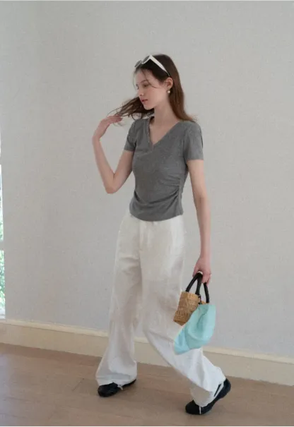 V neck short sleeve t shirt with ruffled trim