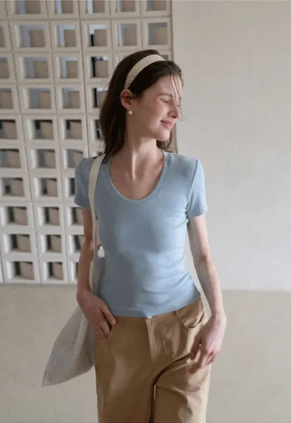 Short Sleeve Crop Top with Back Buttons