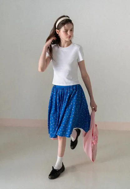 A-line skirt with floral print and elastic waist