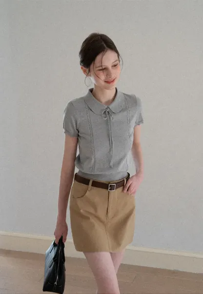 Short Sleeve Knit Top with Collar and Drawstring