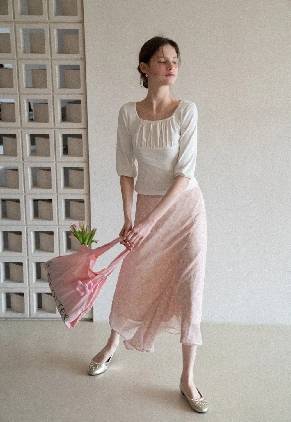 Square neck short sleeve top with gathered detail