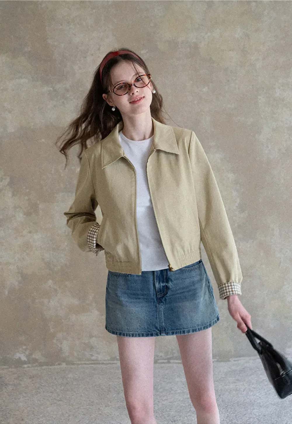 Short Jacket with Collar and Elastic Hem