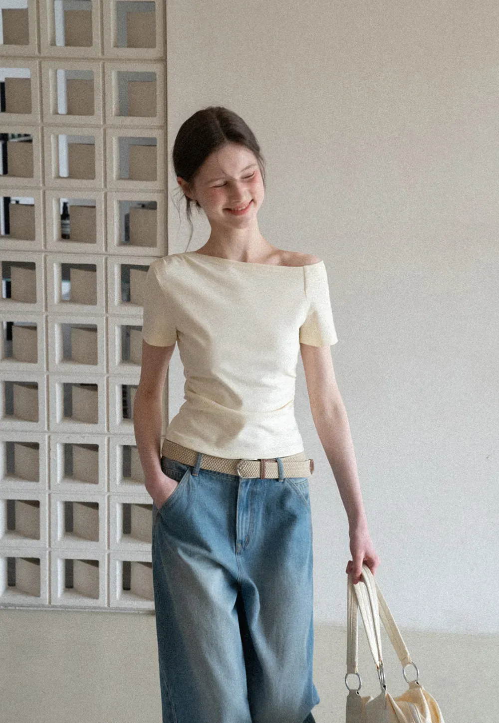 Off shoulder short sleeve fitted t shirt