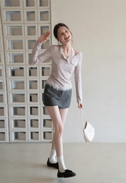 High waist tailored shorts with lace trim