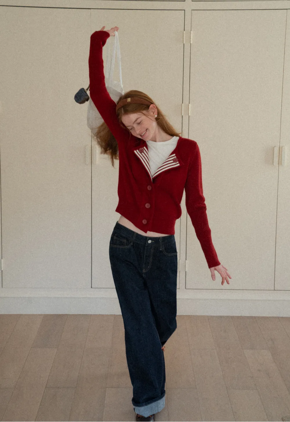 Elegant Basic Knit Sweater with Ribbed Hem and Sleeves