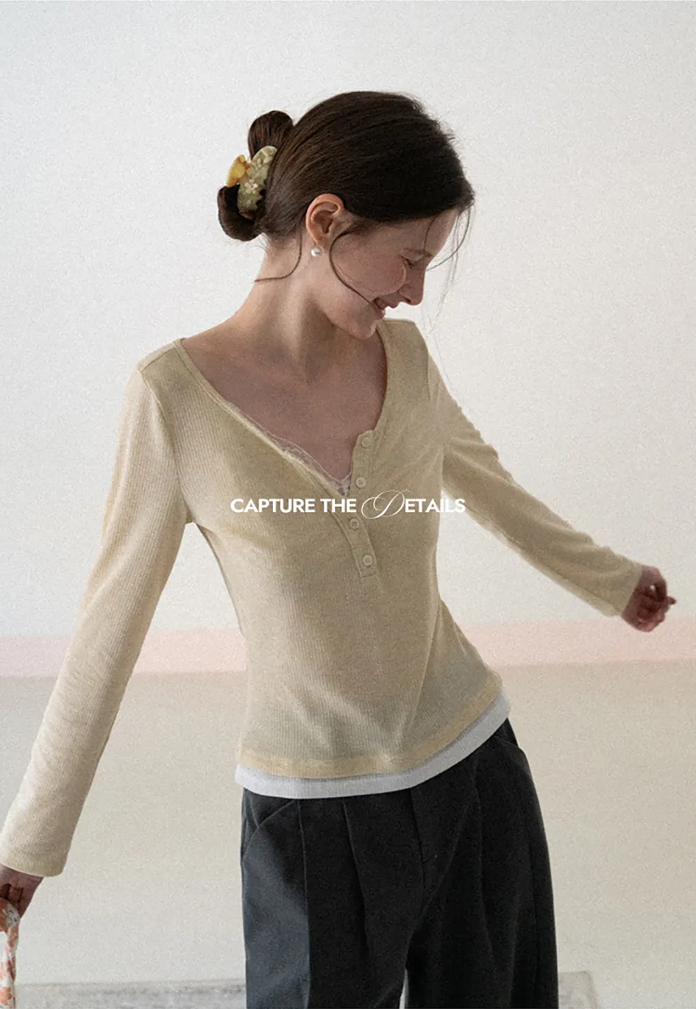 Long sleeve ribbed crop top with square neckline