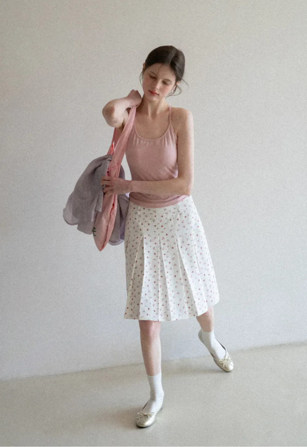 Pleated skirt with floral print