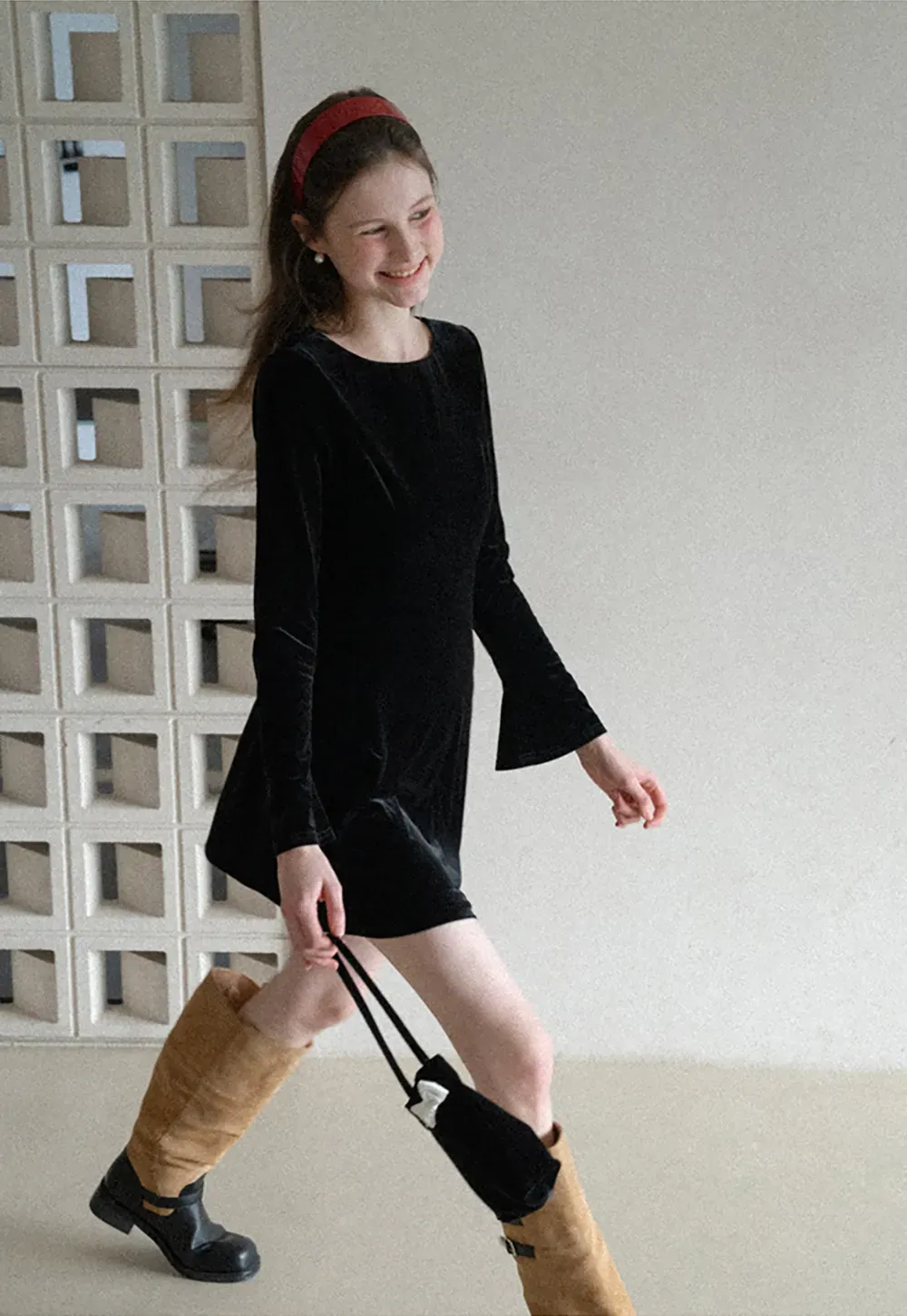 Elegant Velvet Mini Dress with Flared Sleeves