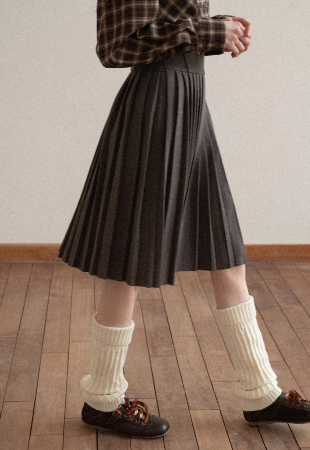 Classic Pleated Skirt in Dark Gray