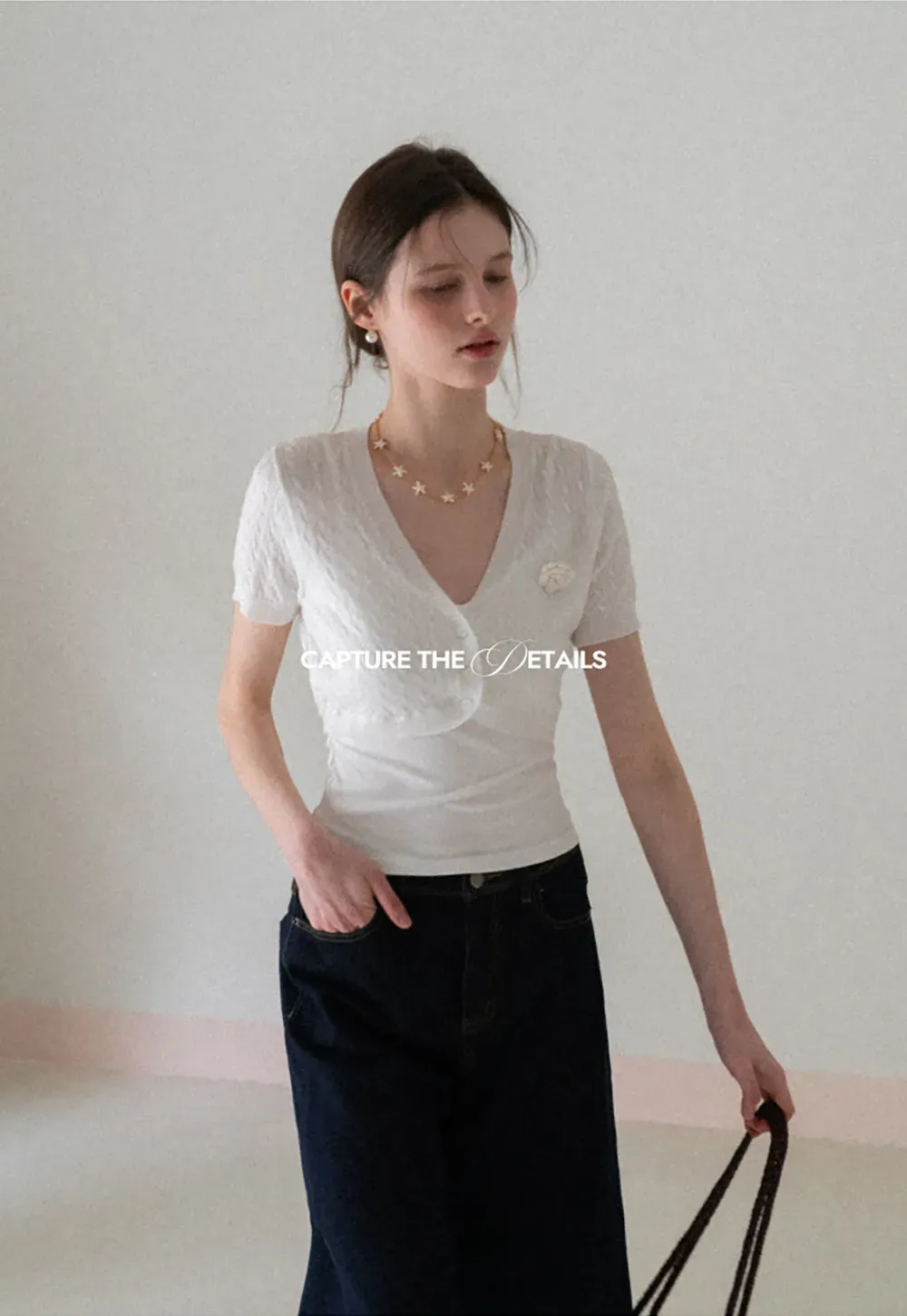 V neck thin strap fitted tank top