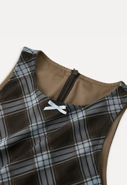 Plaid sleeveless dress with flared skirt