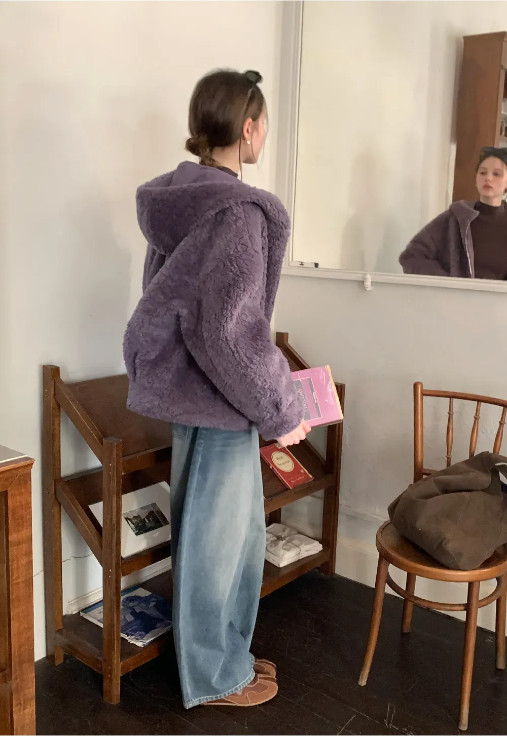 wide leg denim jeans with high waist design