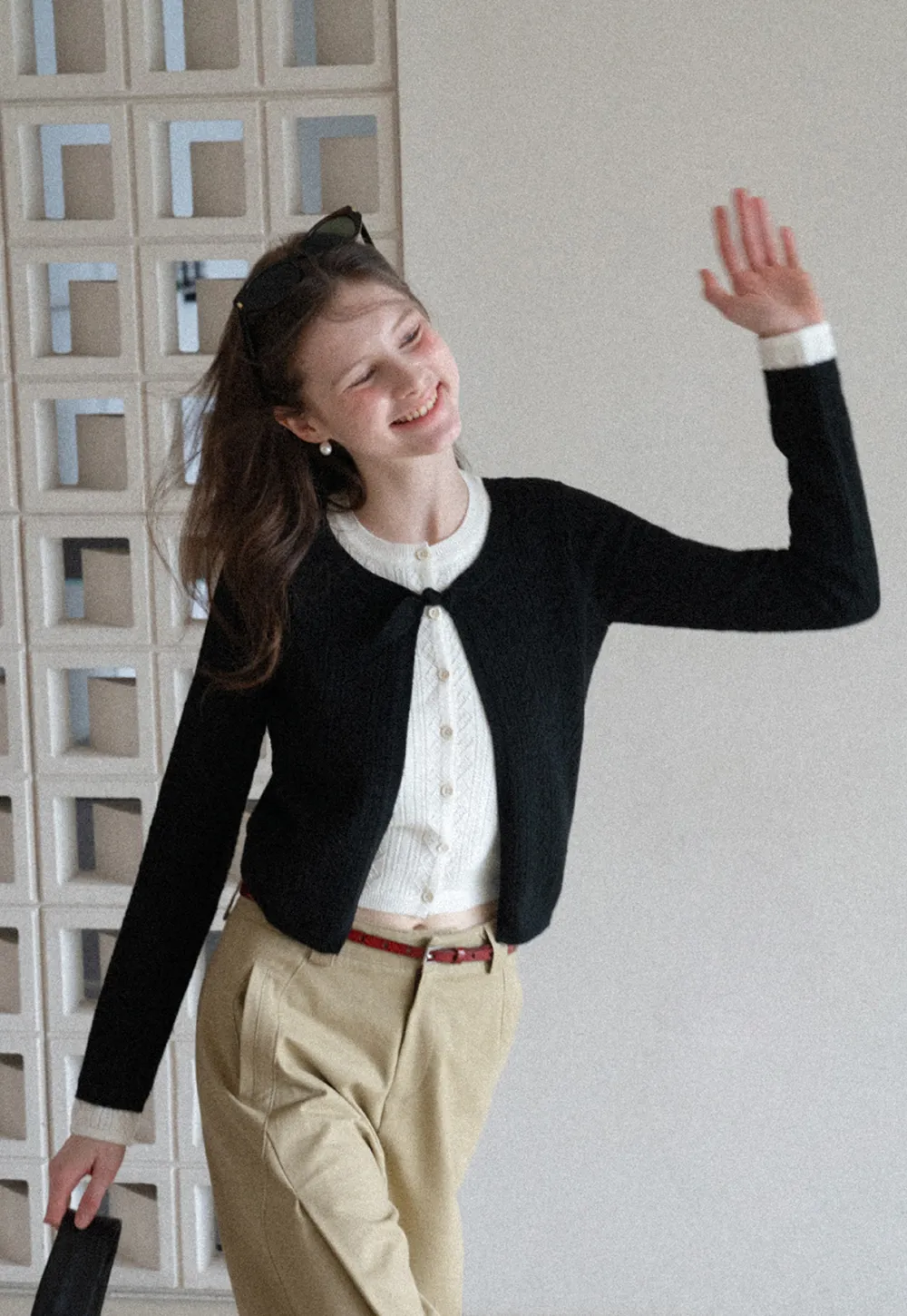 Elegant Knit Cardigan with Bow Detail and Ribbed Texture