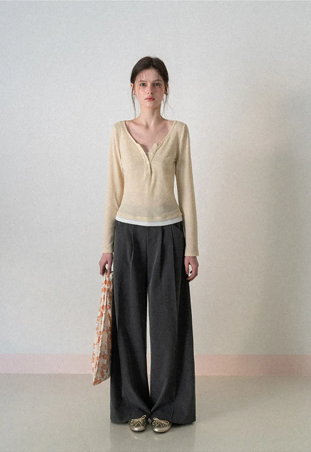 Long sleeve ribbed crop top with square neckline