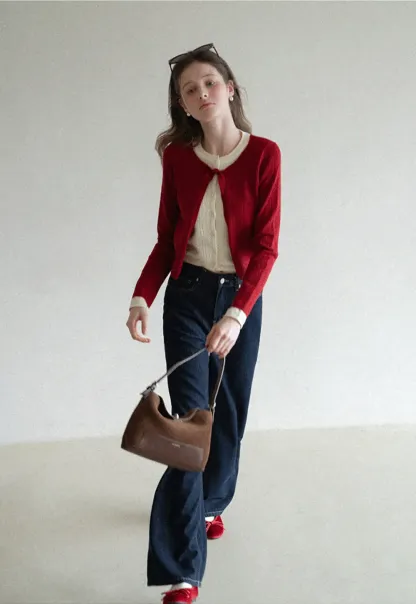 Elegant Knit Cardigan with Bow Detail and Ribbed Texture