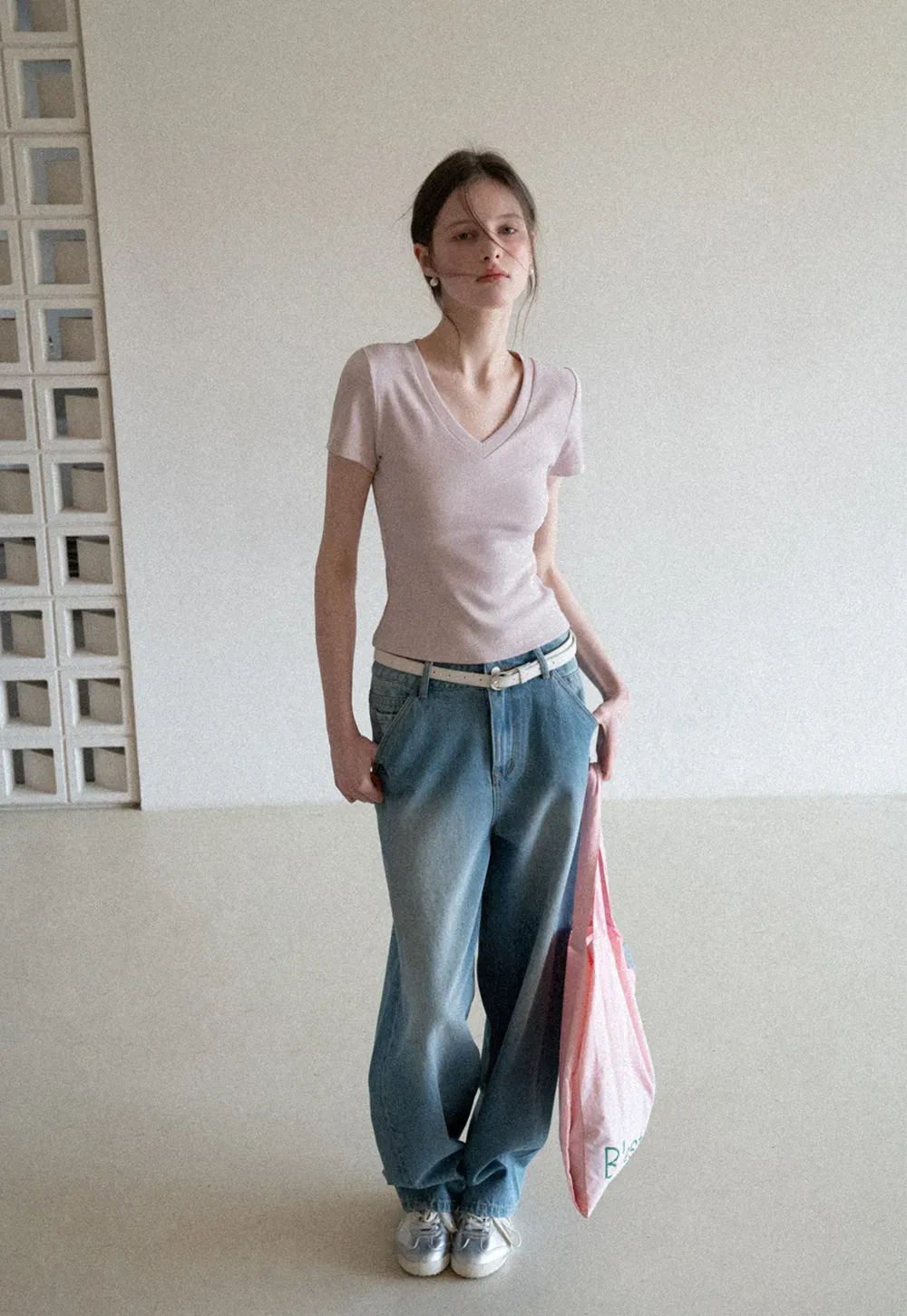 V neck short sleeve knit t shirt