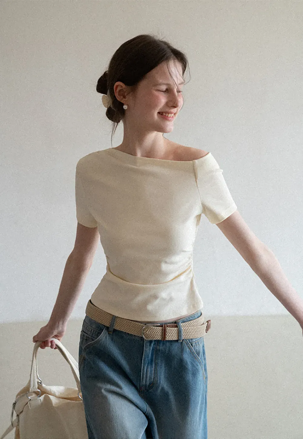 Off shoulder short sleeve fitted t shirt