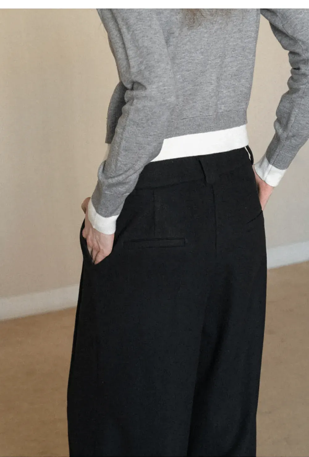 Wide leg pleated casual pants with high waist design