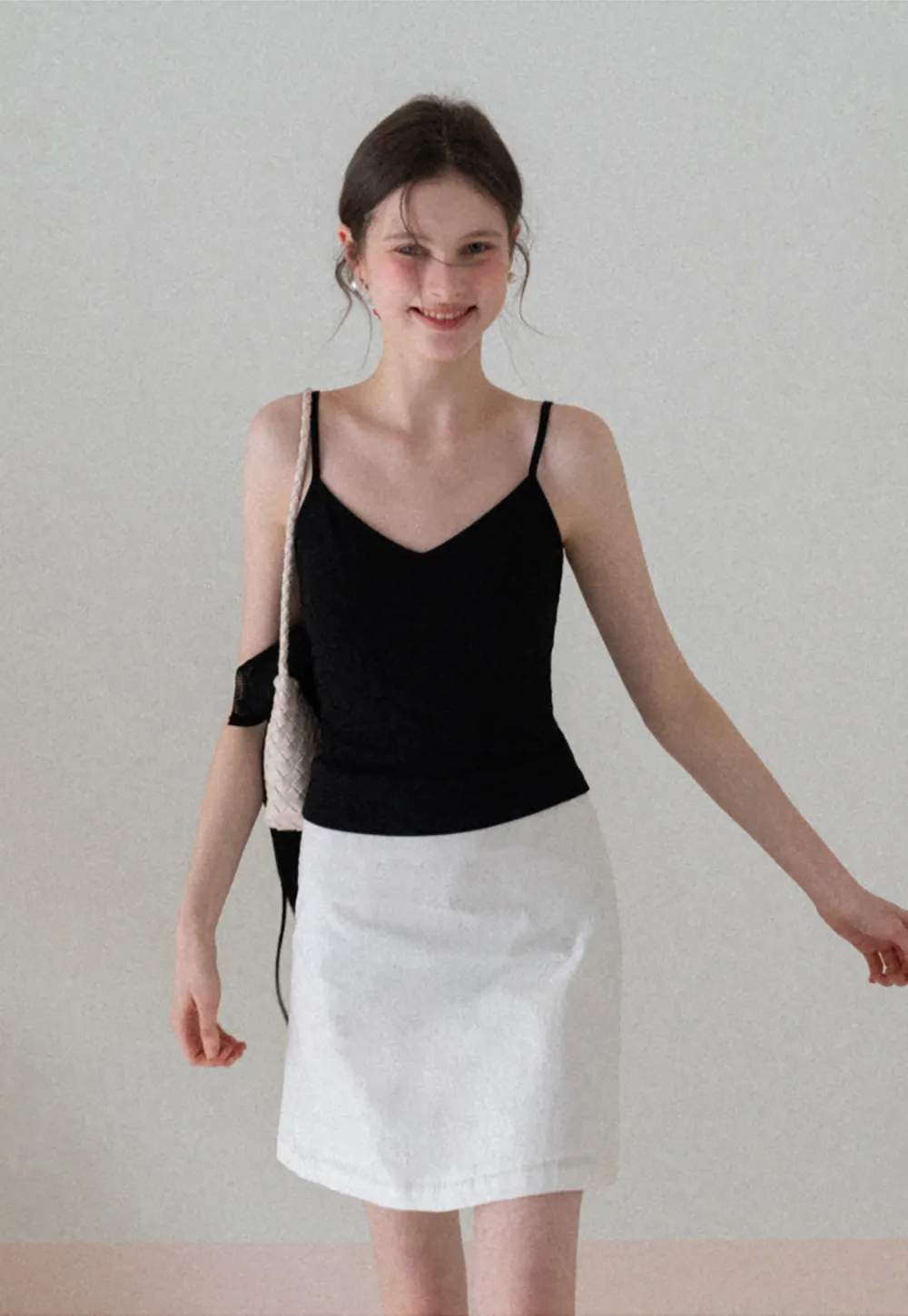 V neck thin strap fitted tank top