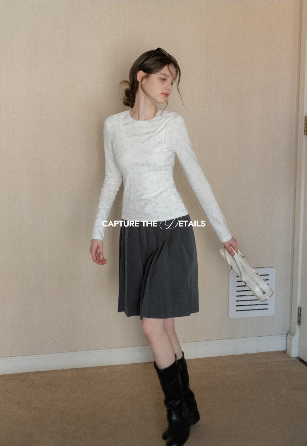 Elegant pleated midi skirt with high waist design