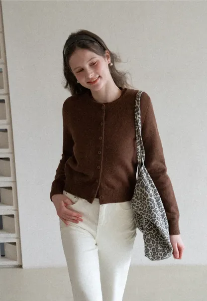 Stylish Knit Cardigan with Embroidered Design