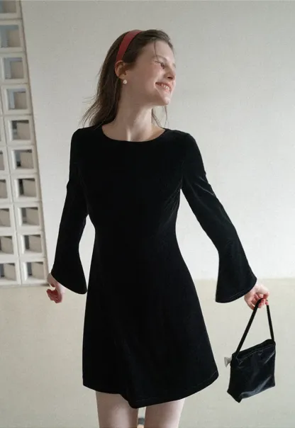 Elegant Velvet Mini Dress with Flared Sleeves