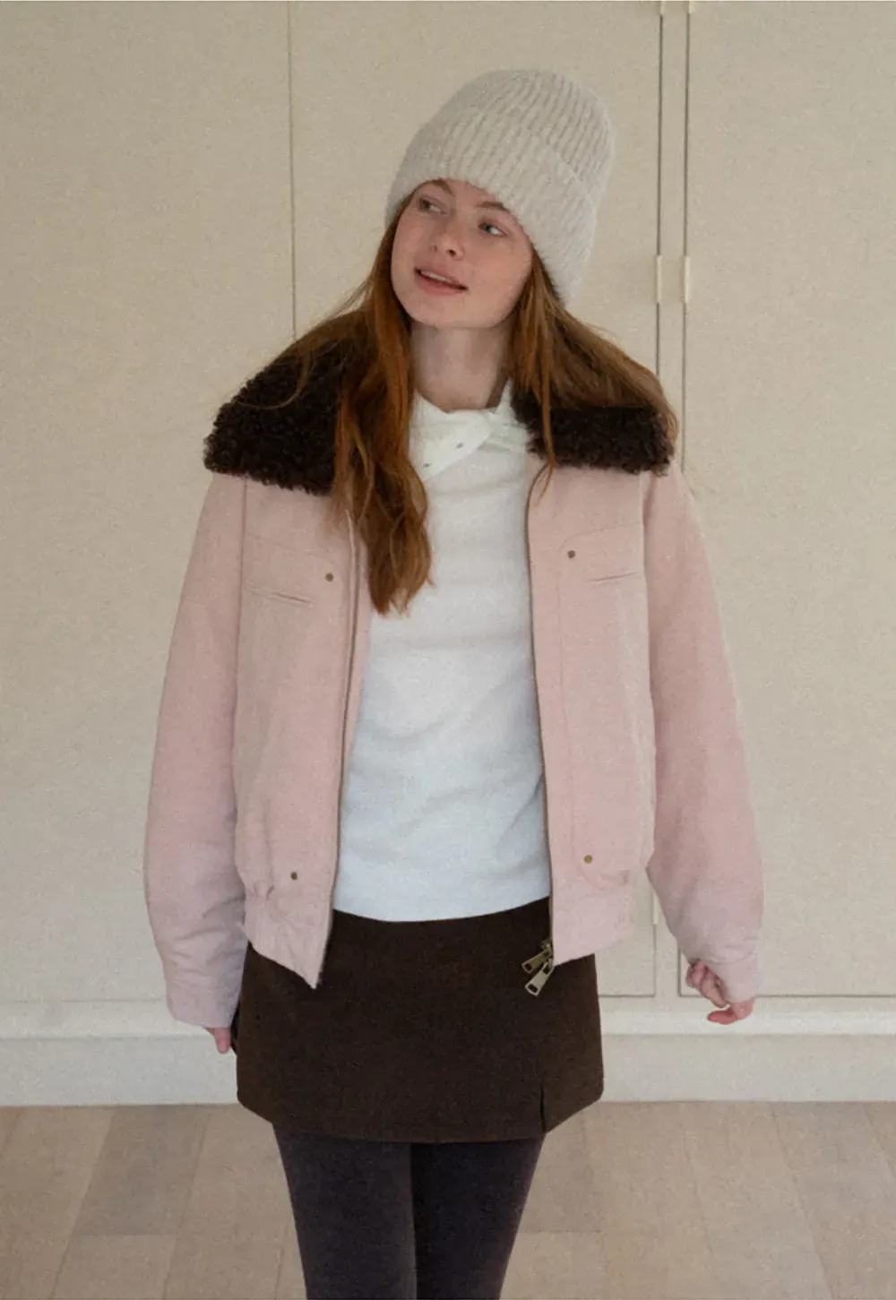 Stylish Short Jacket with Faux Fur Collar and Elastic Hem